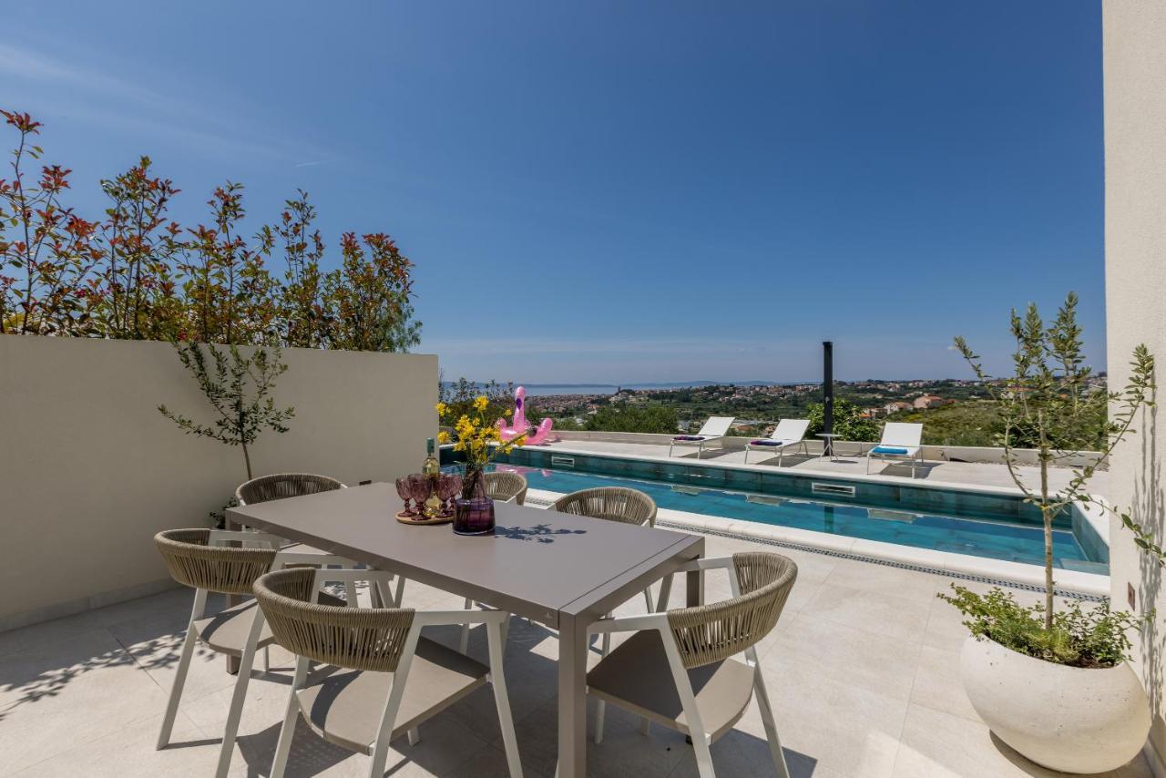 Villa Callista Žrnovnica Exteriör bild
