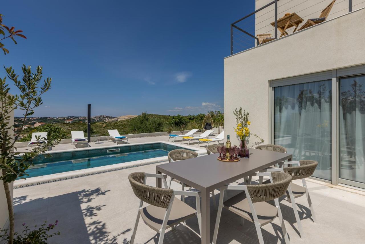 Villa Callista Žrnovnica Exteriör bild
